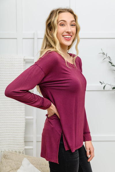 Long Sleeve Knit Top With Pocket In Burgundy